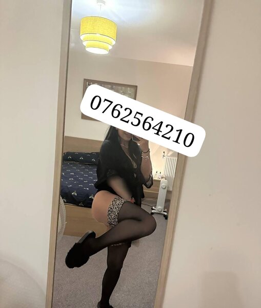 Ne cunoastem, te astept